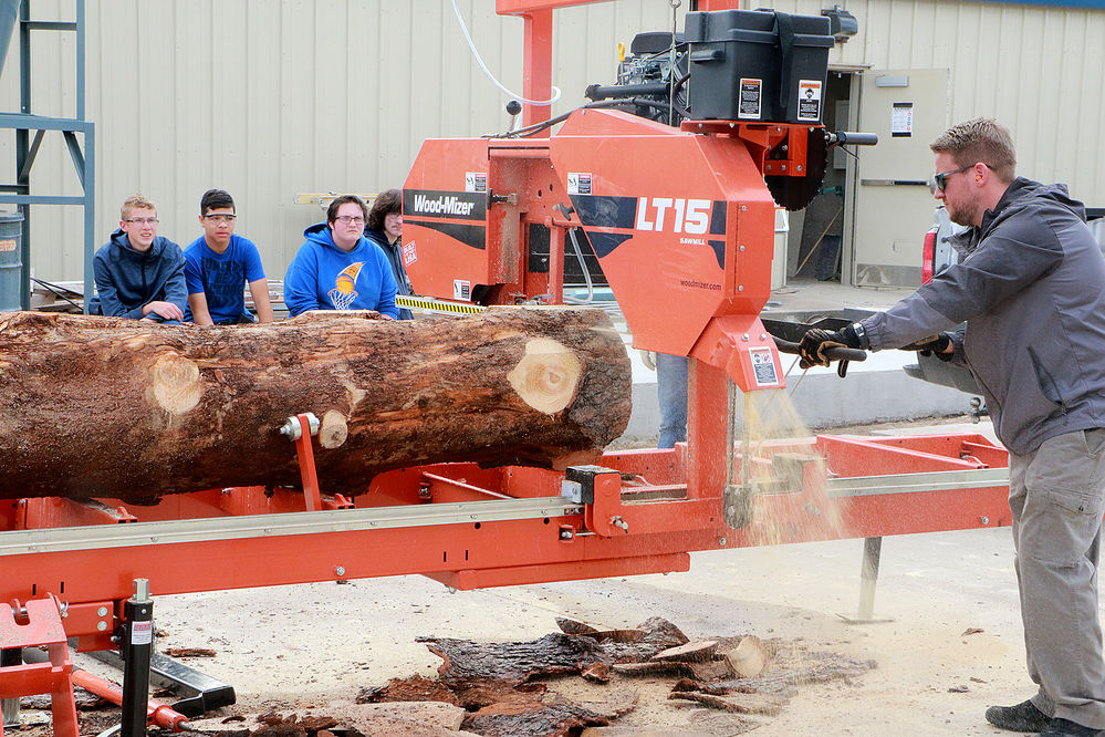 Gering High School, Nebraska Forest Service partner to teach kids new trade